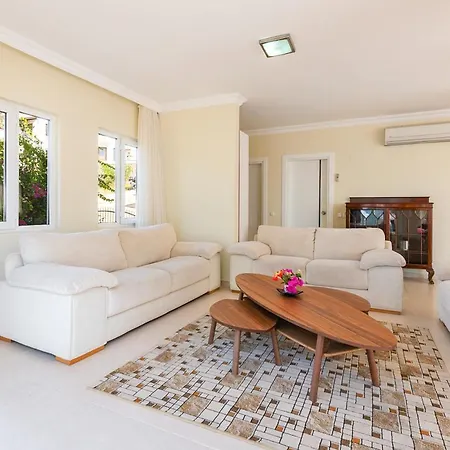 Sleeps 7 With Pool Air Con And Wifi Villa *