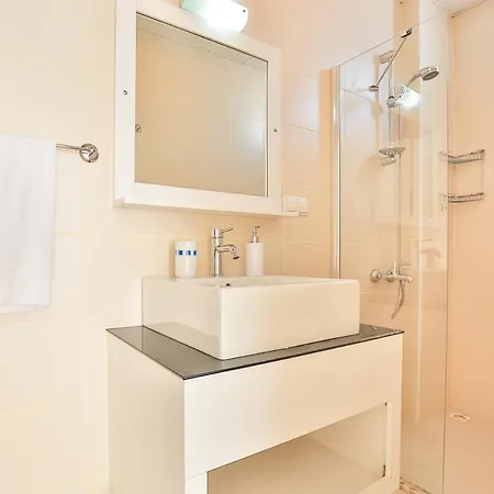 Villa Sleeps 7 With Pool Air Con And Wifi Kalkan